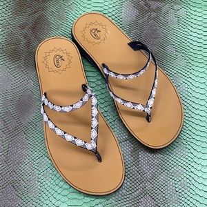 Chaco W 8 Abbey thin strap flip flop sandals